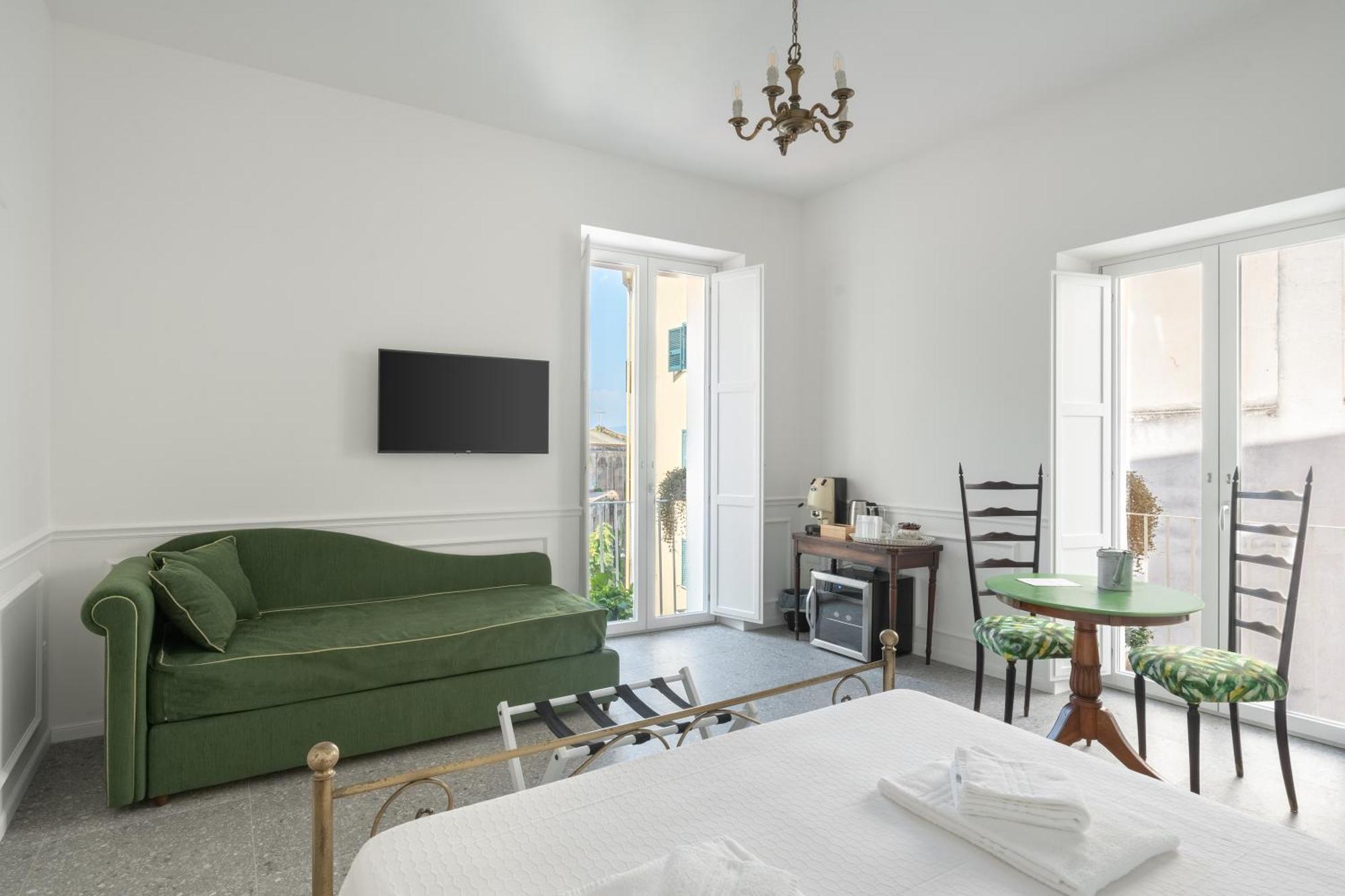 Palazzo Desiderio Apartment Castellammare di Stabia Ngoại thất bức ảnh