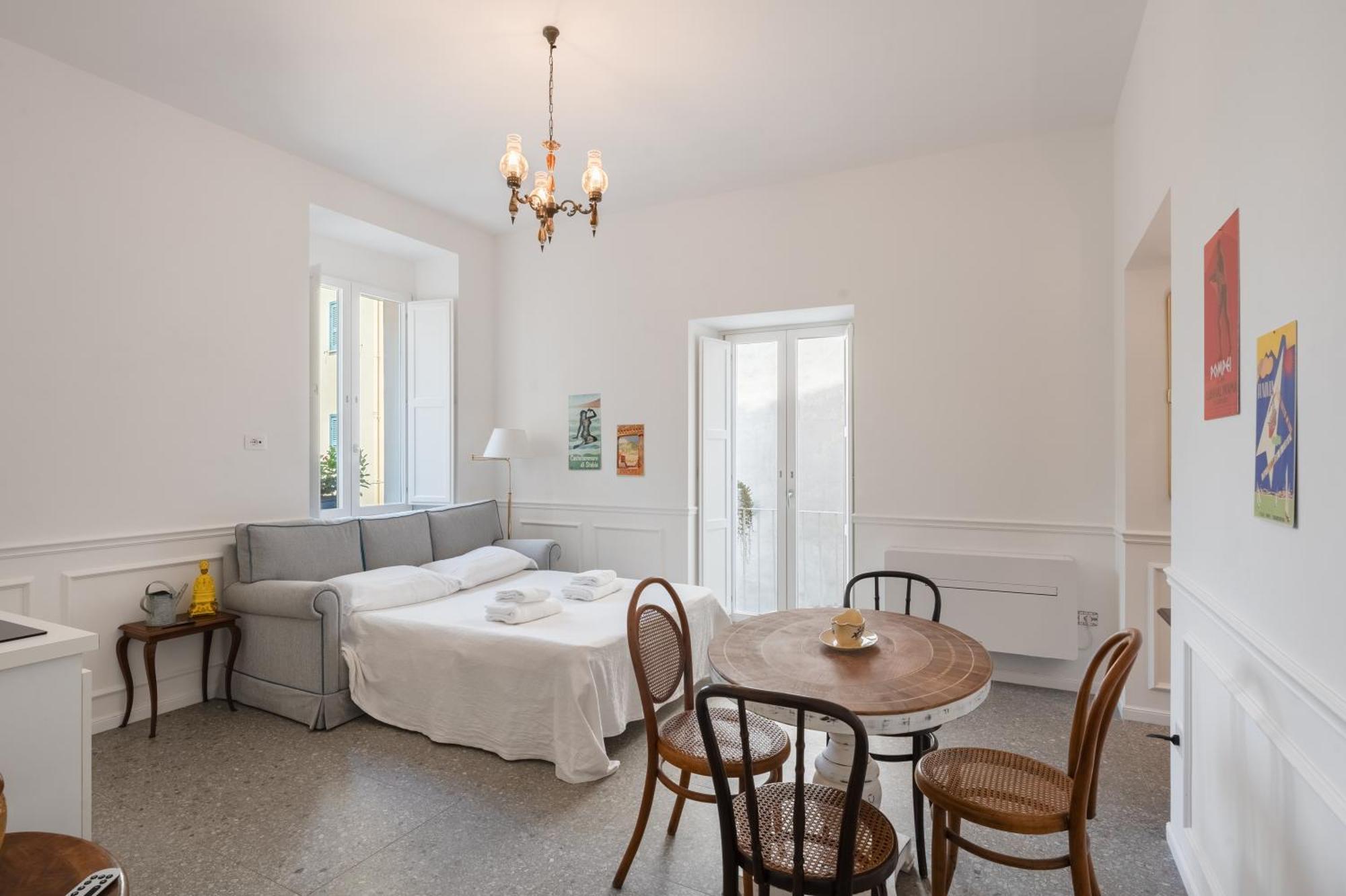 Palazzo Desiderio Apartment Castellammare di Stabia Ngoại thất bức ảnh