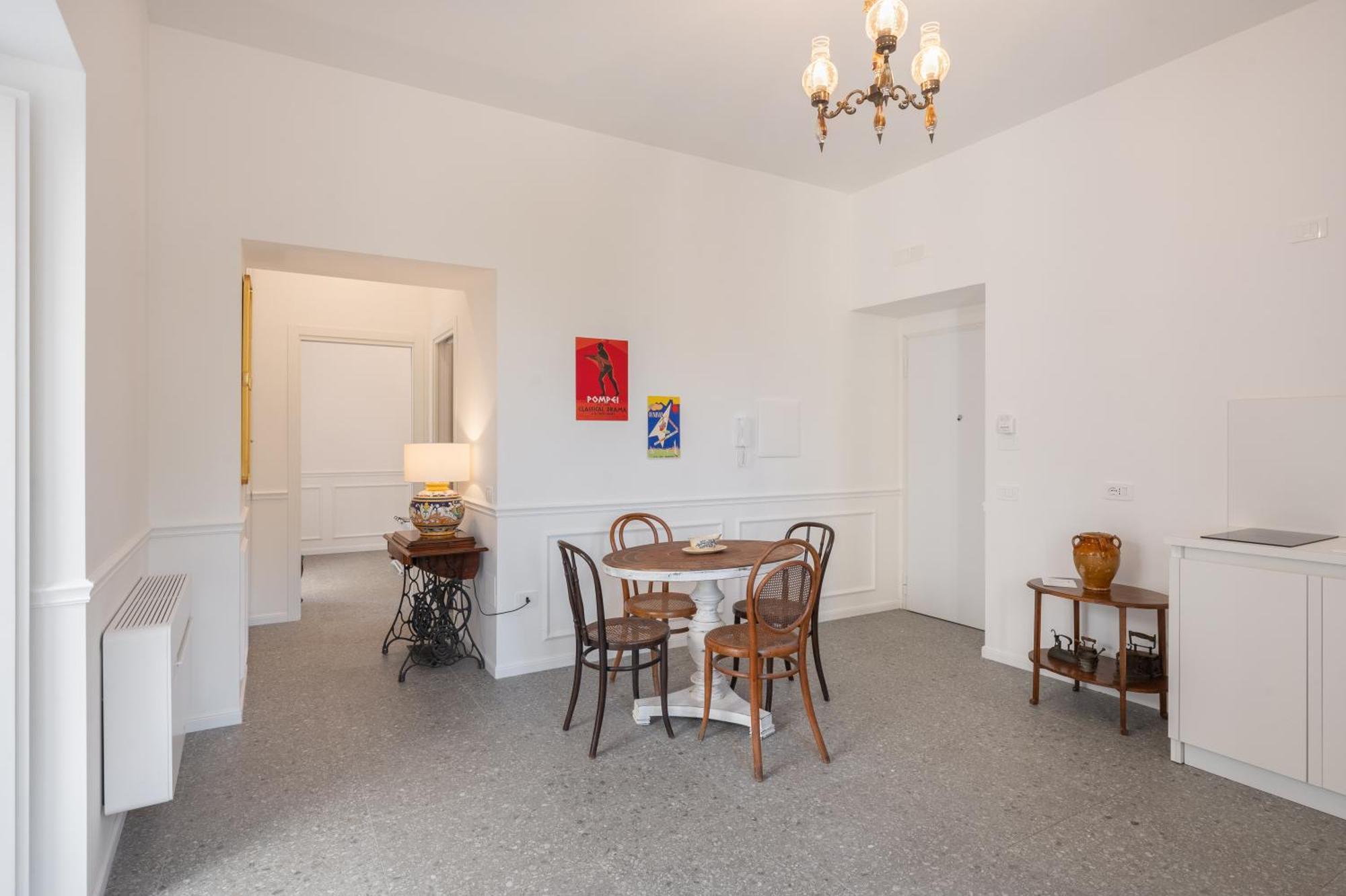 Palazzo Desiderio Apartment Castellammare di Stabia Ngoại thất bức ảnh
